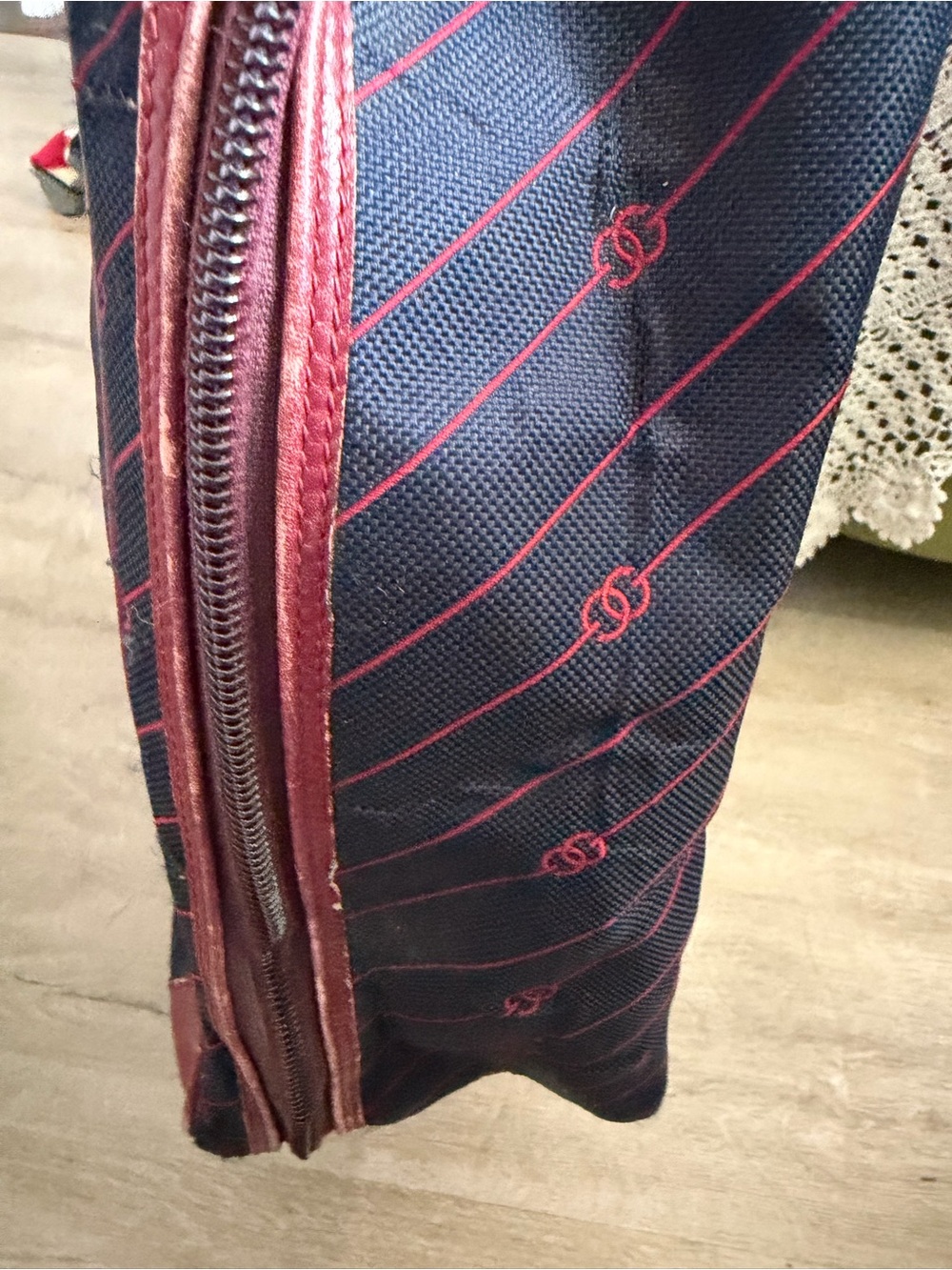 Gucci Interlocking G Navy and Burgundy Travel Duffel with Leather Trim - Picture 7 of 10